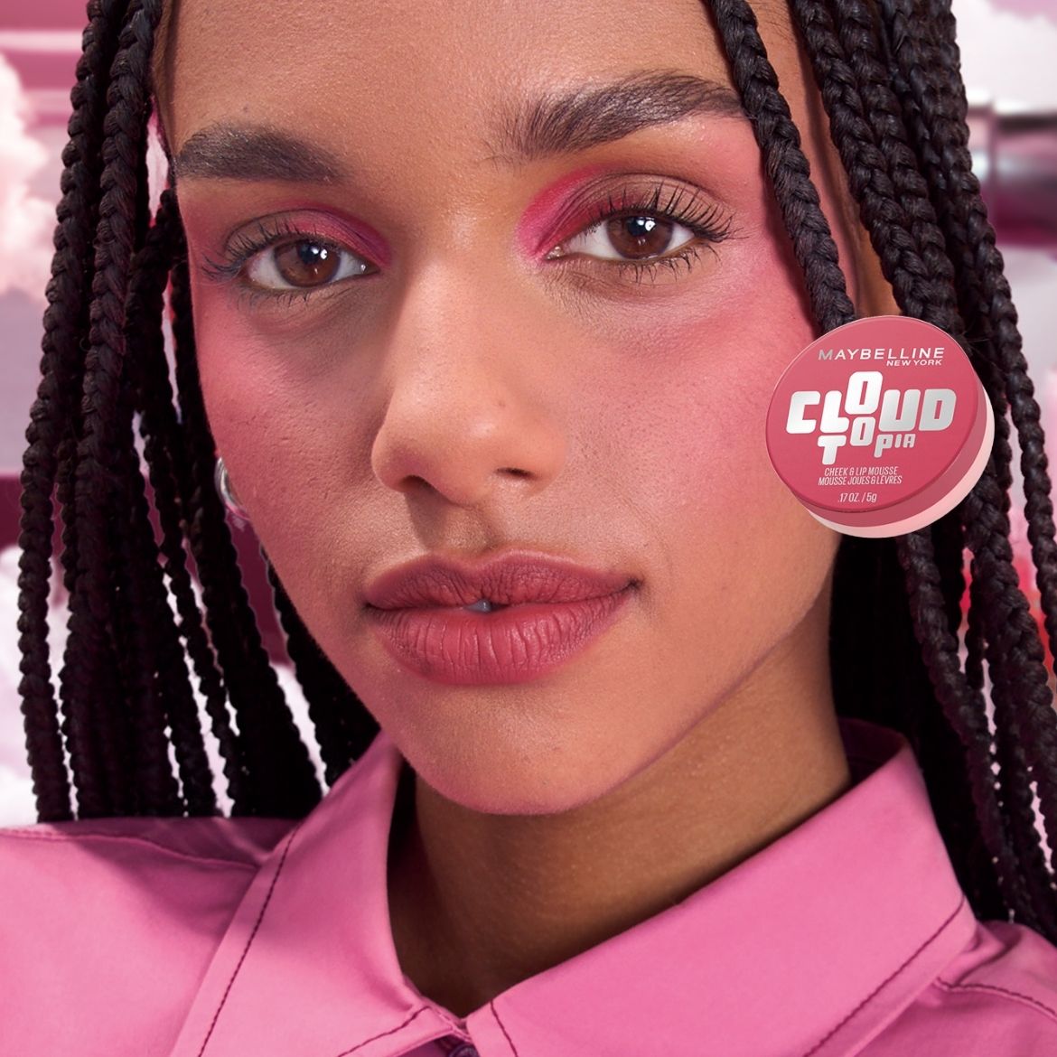 Découvrez le blush et rouge à lèvres Maybelline New York Cloud Topia, un nuage de couleur rose pour un look frais et lumineux.