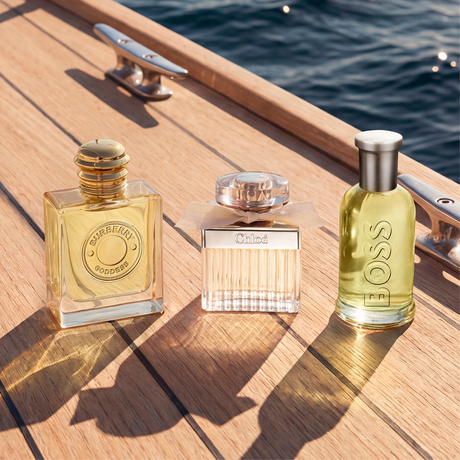 Découvrez notre sélection de parfums et embarquez pour un voyage sensoriel aux notes envoûtantes et raffinées.