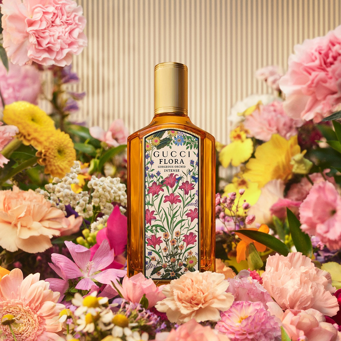 Un masque de nuit Gucci Flora offert* dès 85€ d'achat dans la marque GUCCI.