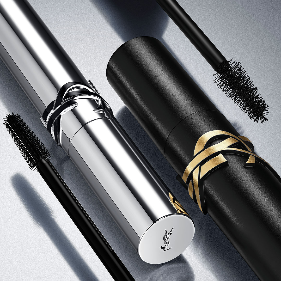 Découvrez le mascara Yves Saint Laurent, avec son packaging élégant noir et or ou argenté, pour un regard intense et sophistiqué.