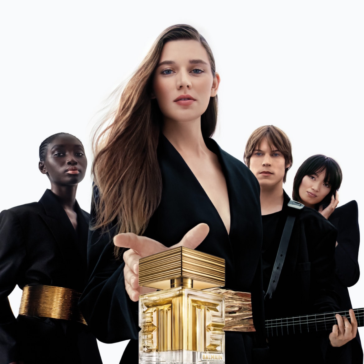 Découvrez le parfum Balmain, présenté par un groupe élégant en noir et or, incarnant luxe et modernité.