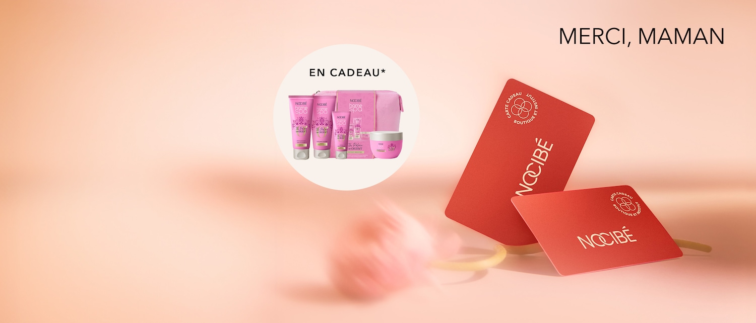 Découvrez le coffret cadeau Nocibé Home Spa The Palace of Orient, comprenant des produits de soin en rose, présentés avec élégance sur un fond doux et lumineux, idéal pour choyer votre maman.