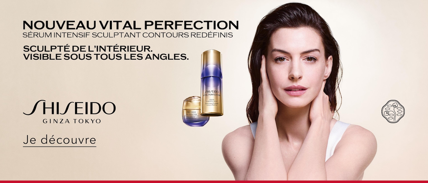 Découvrez le nouveau sérum intensif sculptant Vital Perfection de Shiseido, conçu pour redéfinir les contours du visage et sculpter de l'intérieur, visible sous tous les angles.