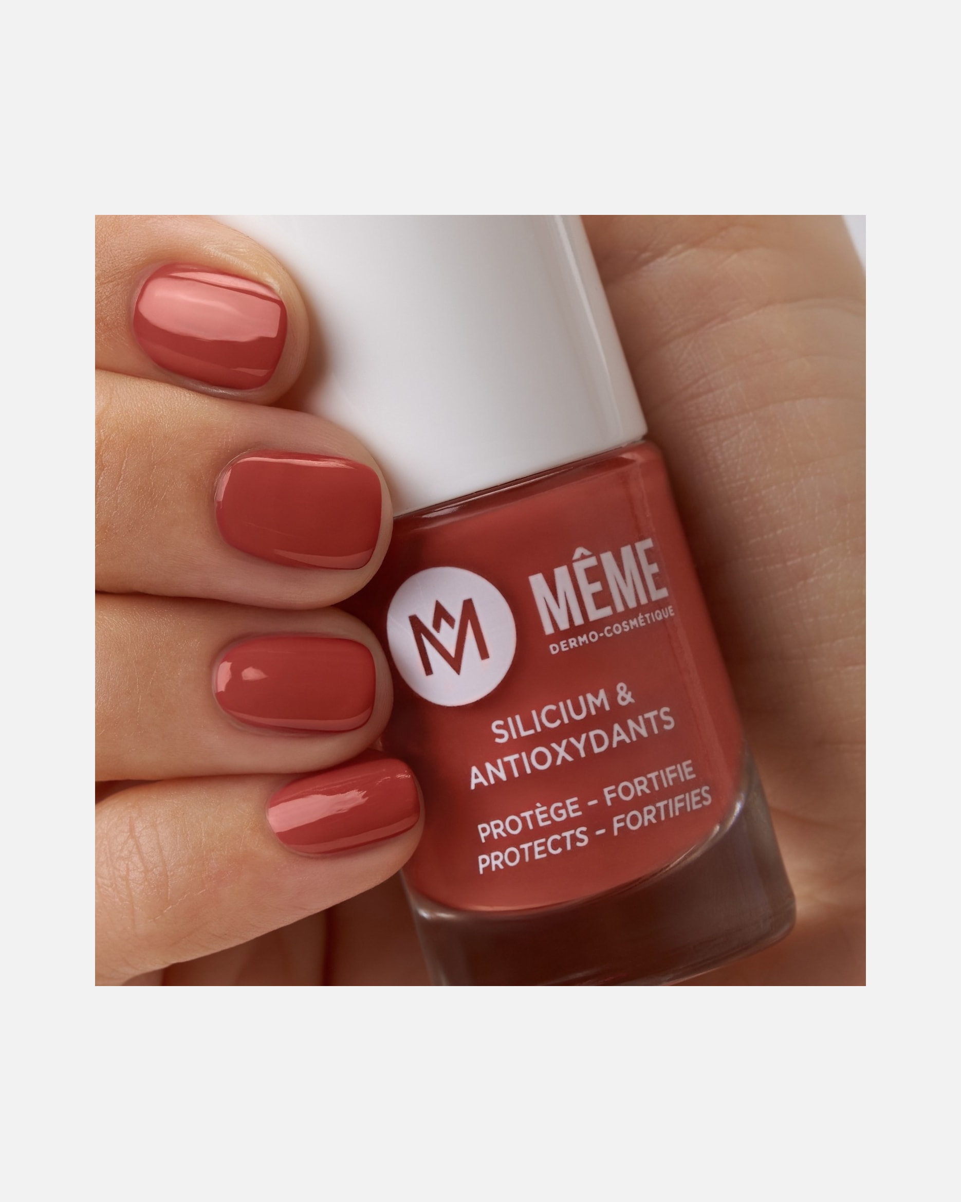 Vernis pour Unisexe MÊME Le Vernis au silicium Brique
